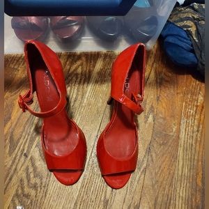 Gorgeous red Aldo heels size 40 (A 9 or 9 1/2 I believe)